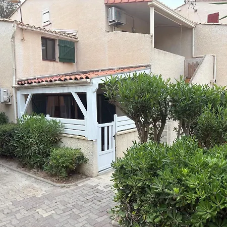 Maison De Bord De