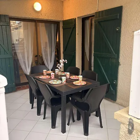 Holiday home Maison De Bord De *
