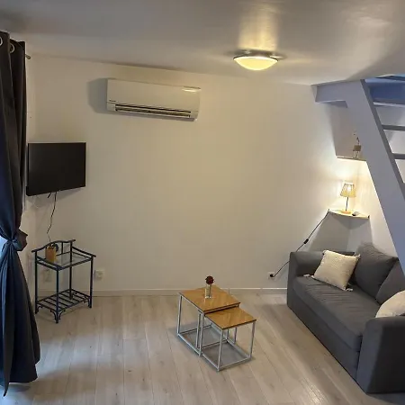 Maison De Bord De