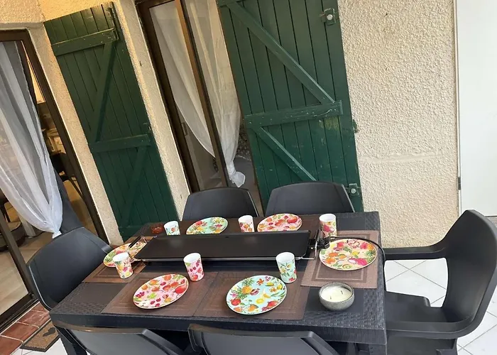 Holiday home Maison De Bord De *